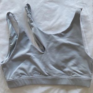 ALO yoga peak sports bra